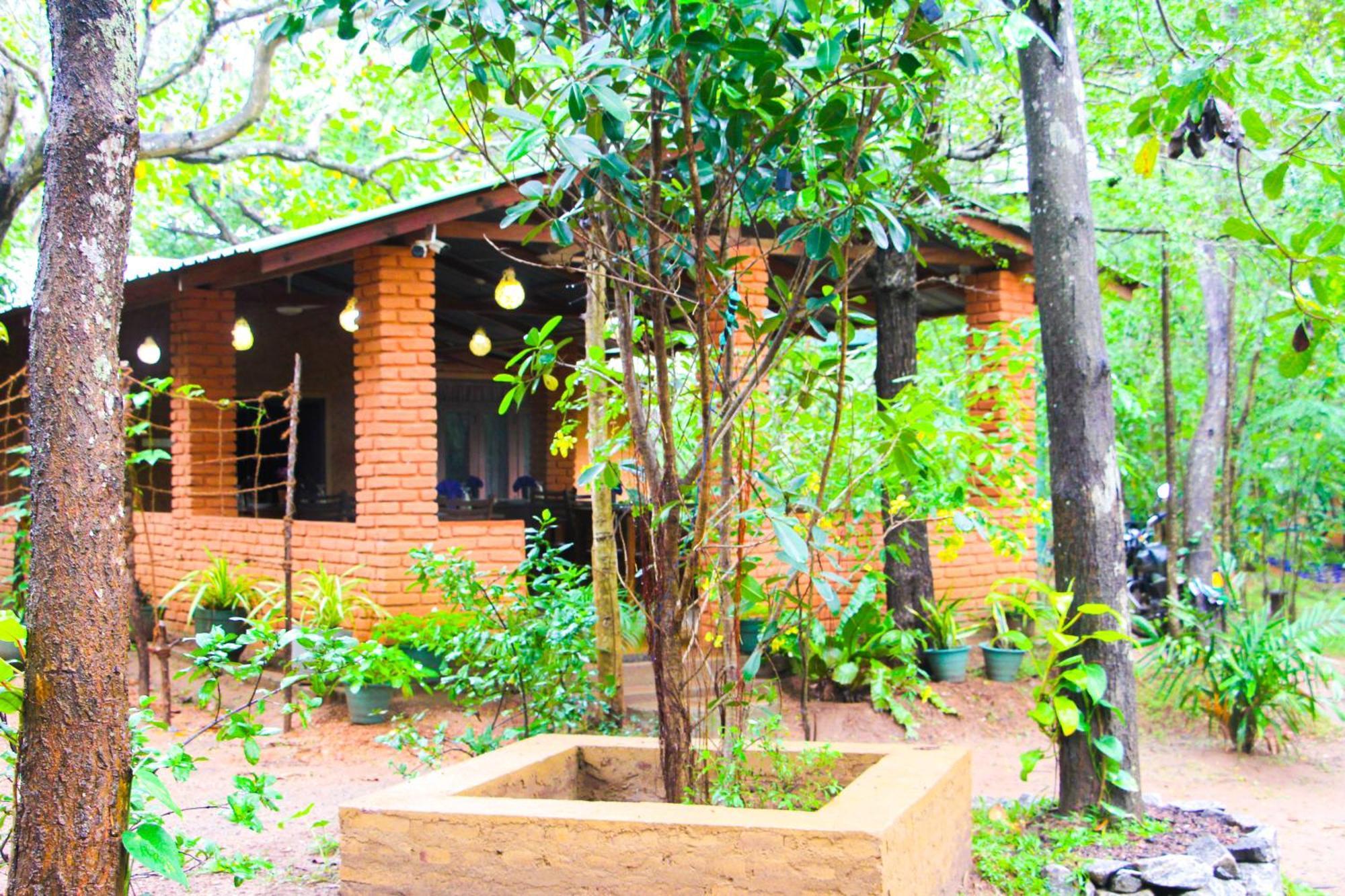Lotus Eco Villa Sigiriya Buitenkant foto
