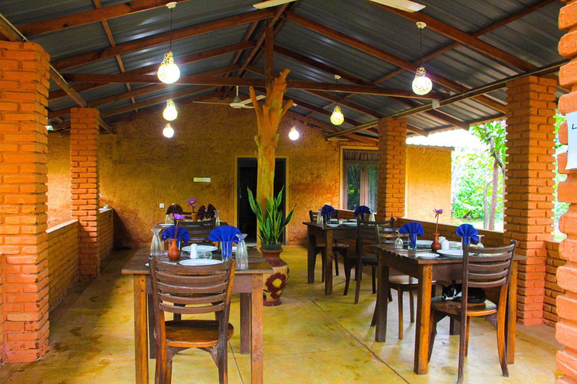 Lotus Eco Villa Sigiriya Buitenkant foto